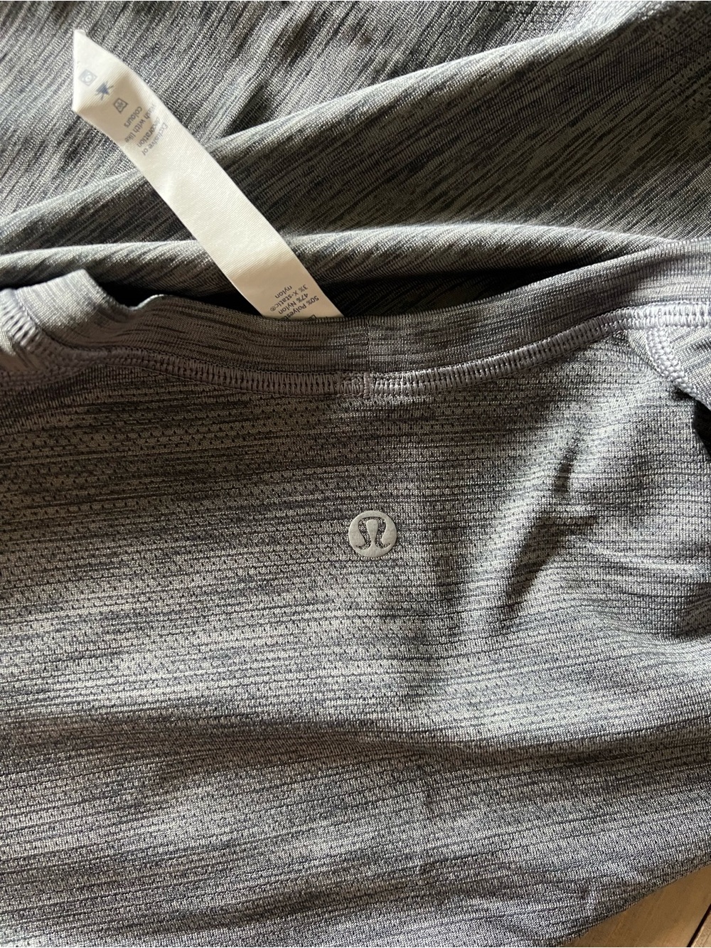 Lululemon Men’s Long Sleeve Shirt - Grey- Large NWOT - Picture 4 of 4